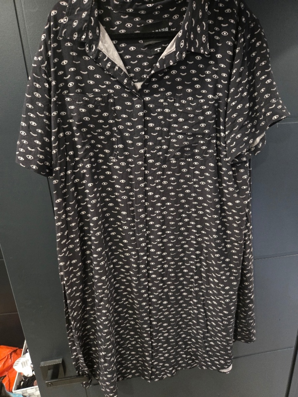 Wild Fang Empowered shirt dress "wink black" all-over eye print 1x euc